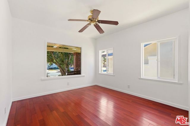 1825 Middleton Place, Los Angeles, CA 90062