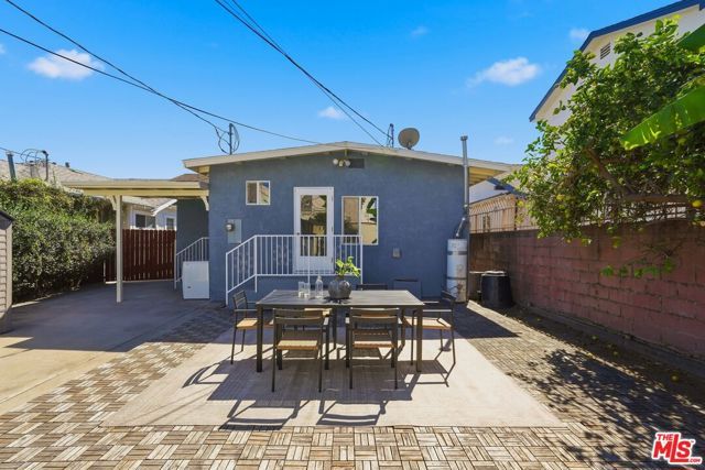 1825 Middleton Place, Los Angeles, CA 90062