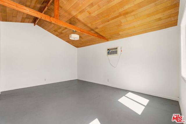 1825 Middleton Place, Los Angeles, CA 90062