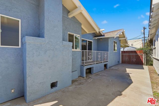 1825 Middleton Place, Los Angeles, CA 90062