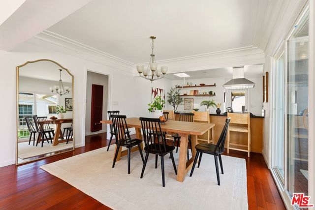 1825 Middleton Place, Los Angeles, CA 90062