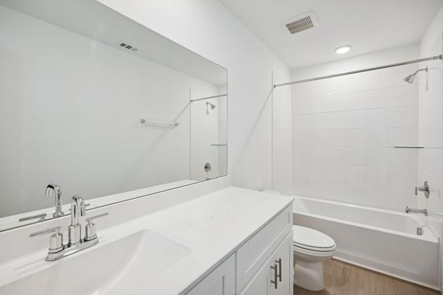 1014 Lost Wagon Drive, Montgomery, TX 77356