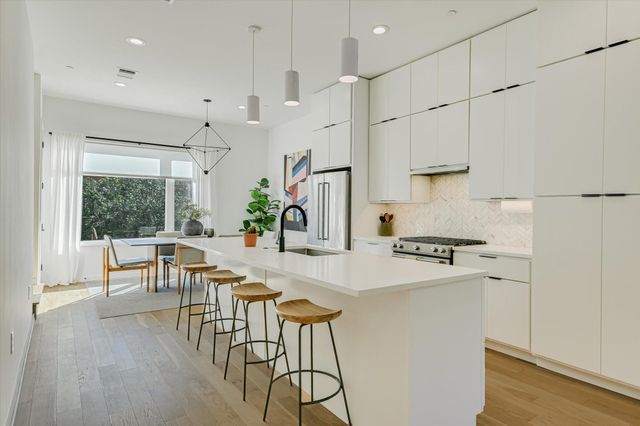 410 W Alpine RD 3, Austin, TX 78704