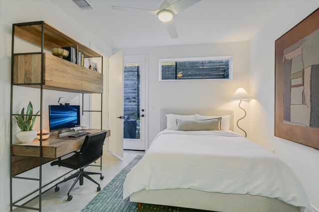 410 W Alpine RD 3, Austin, TX 78704