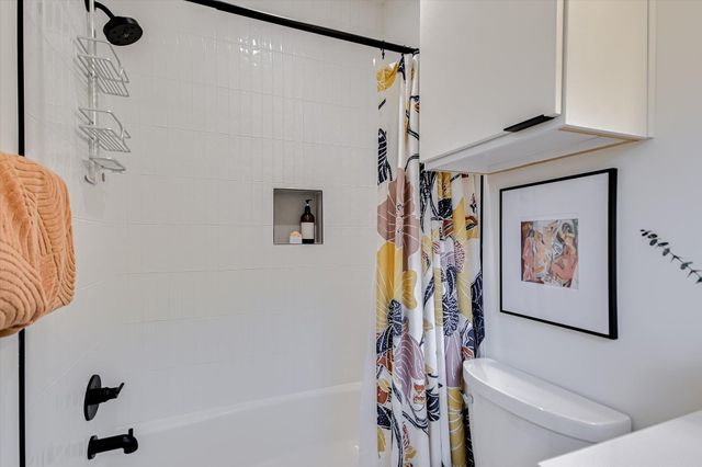 410 W Alpine RD 3, Austin, TX 78704