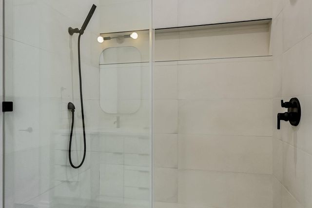 410 W Alpine RD 3, Austin, TX 78704