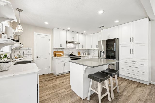 711 Bandit Trail, Keller, TX 76248