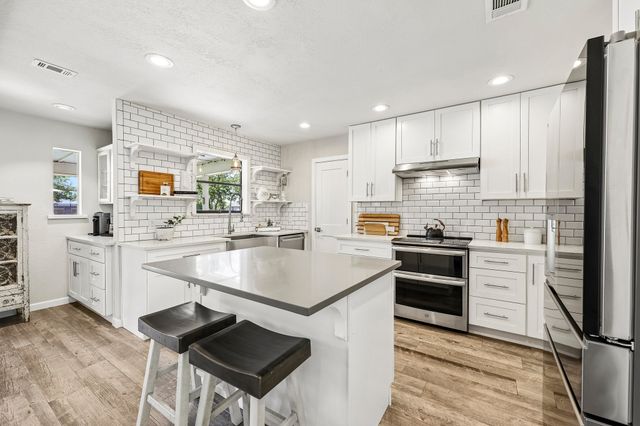 711 Bandit Trail, Keller, TX 76248