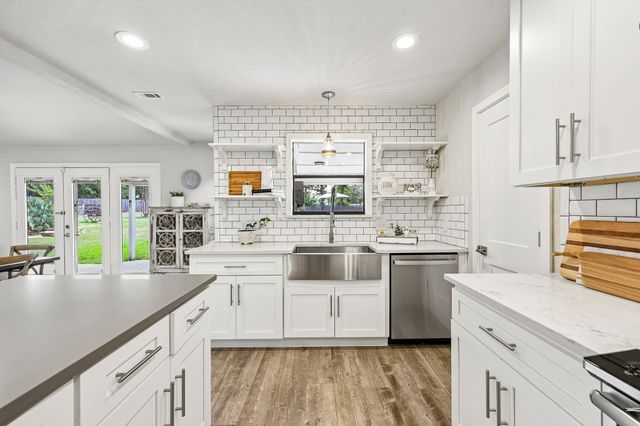 711 Bandit Trail, Keller, TX 76248