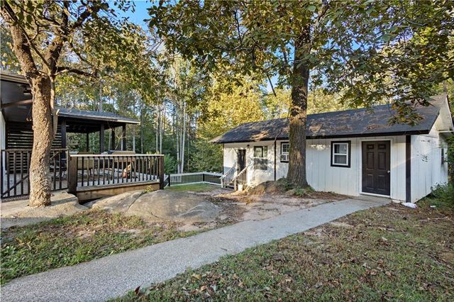 154 Dollar Mill Road SW, Atlanta, GA 30331