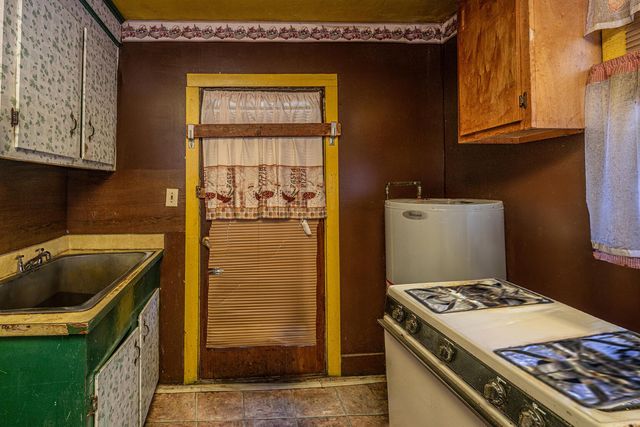 200 Fishburne Street, Charleston, SC 29403