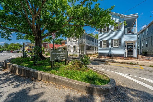 200 Fishburne Street, Charleston, SC 29403