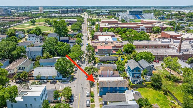200 Fishburne Street, Charleston, SC 29403