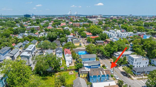 200 Fishburne Street, Charleston, SC 29403