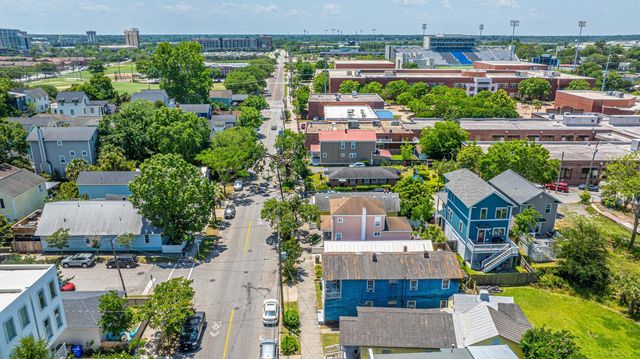 200 Fishburne Street, Charleston, SC 29403