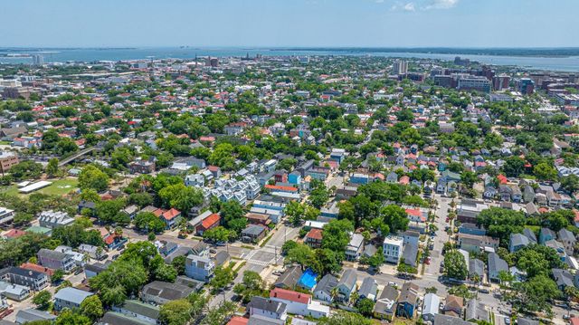 200 Fishburne Street, Charleston, SC 29403