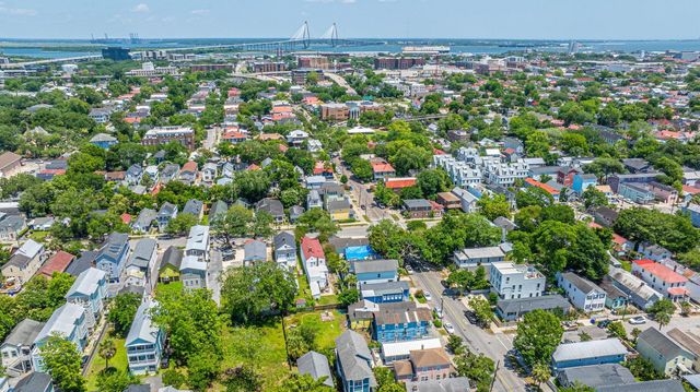 200 Fishburne Street, Charleston, SC 29403