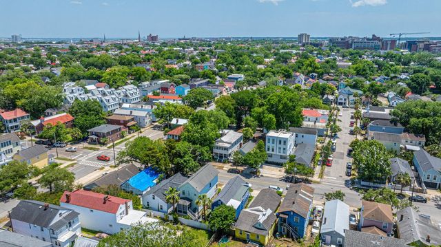200 Fishburne Street, Charleston, SC 29403