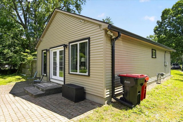 26844 Shiawassee Street, Southfield, MI 48033