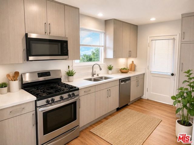7457 Cozycroft Avenue, Winnetka (los Angeles), CA 91306
