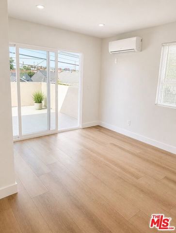 7457 Cozycroft Avenue, Winnetka (los Angeles), CA 91306