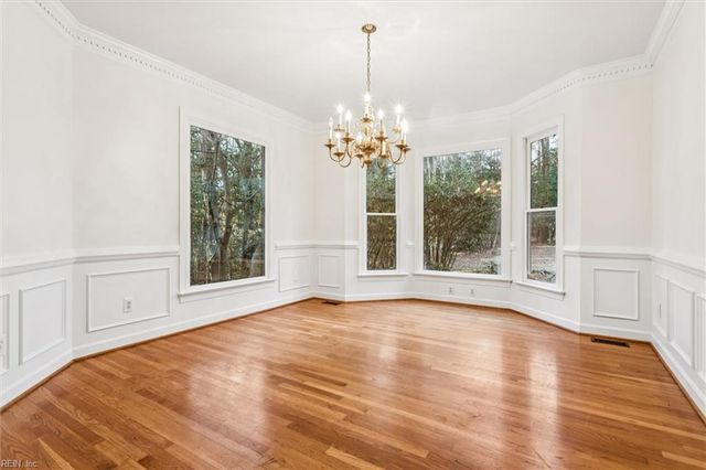 172 Point Heron DR, Newport News, VA 23606