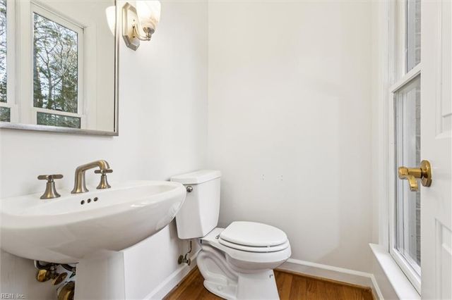 172 Point Heron DR, Newport News, VA 23606