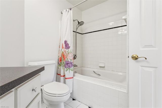 172 Point Heron DR, Newport News, VA 23606