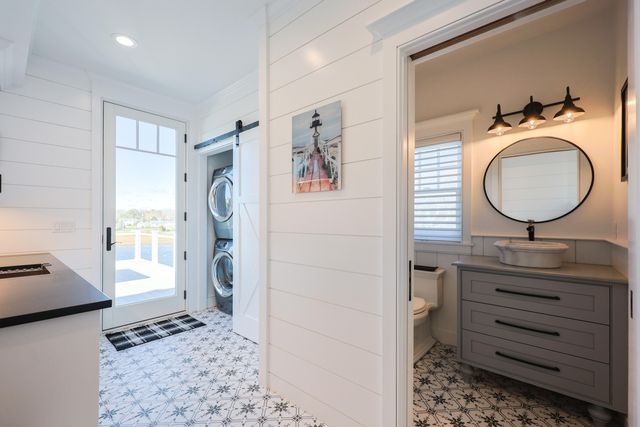 18 Strandway Way, West Harwich, MA 02671