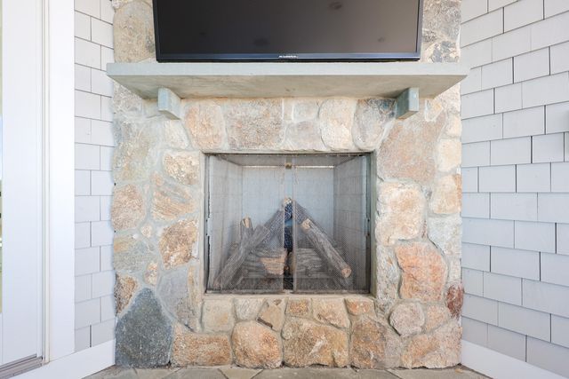 18 Strandway Way, West Harwich, MA 02671