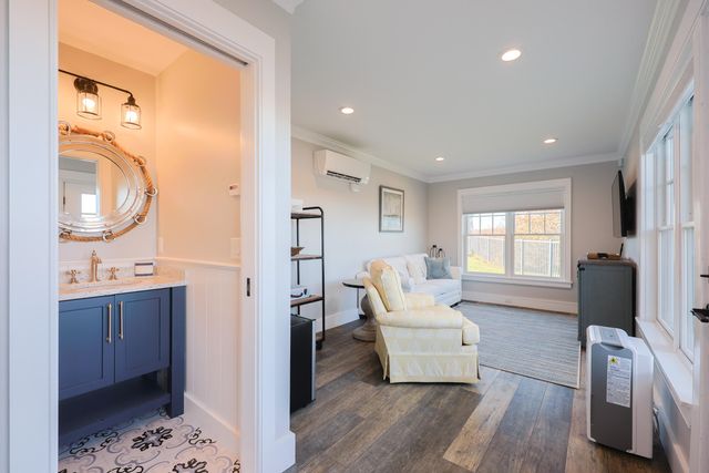 18 Strandway Way, West Harwich, MA 02671