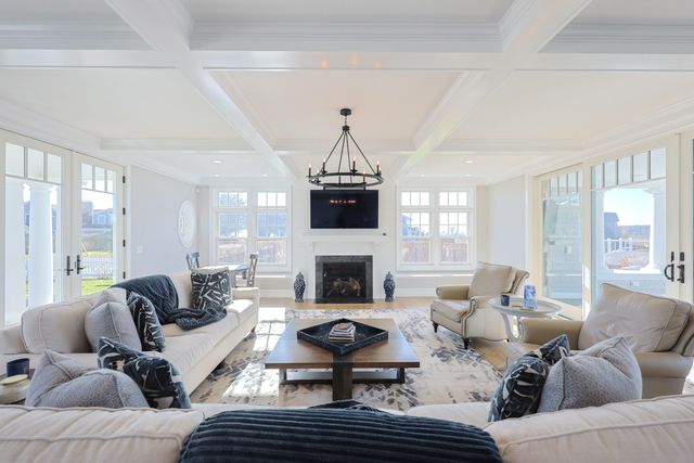 18 Strandway Way, West Harwich, MA 02671