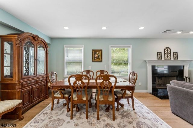 10 Church Ln, Montville Twp., NJ 07082