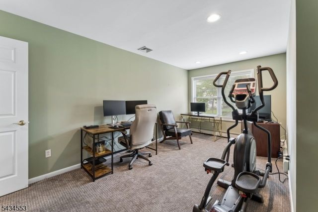 10 Church Ln, Montville Twp., NJ 07082