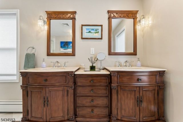 10 Church Ln, Montville Twp., NJ 07082