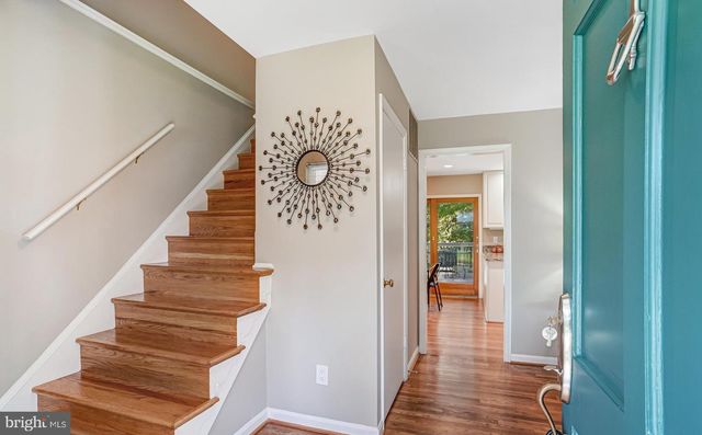 8405 THAMES ST, Springfield, VA 22151