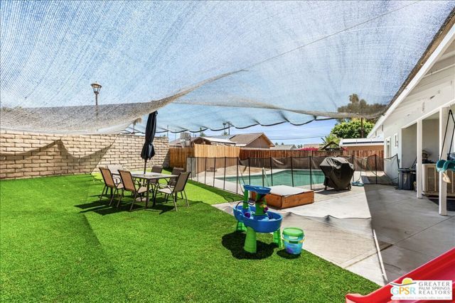 77300 Indiana Avenue, Palm Desert, CA 92211