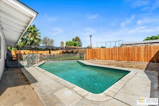 77300 Indiana Avenue, Palm Desert, CA 92211