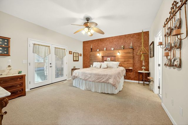 2918 Brookdale Drive, Central Point, OR 97502