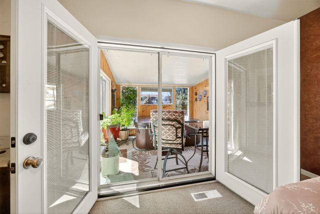 2918 Brookdale Drive, Central Point, OR 97502