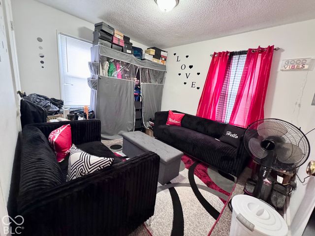 1844 N Linwood Avenue, Indianapolis, IN 46218