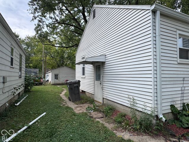 1844 N Linwood Avenue, Indianapolis, IN 46218
