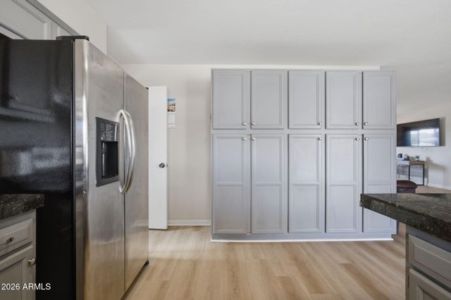 2329 E CONCORDA Drive, Tempe, AZ 85282