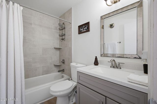 2329 E CONCORDA Drive, Tempe, AZ 85282