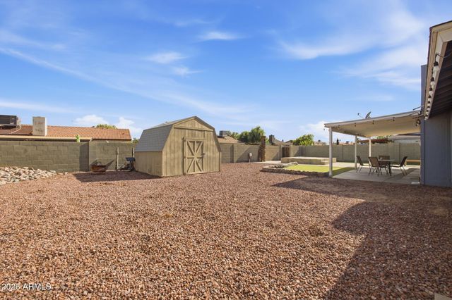 2329 E CONCORDA Drive, Tempe, AZ 85282