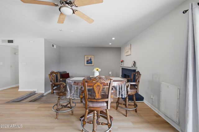 2329 E CONCORDA Drive, Tempe, AZ 85282