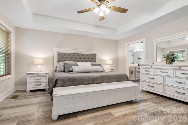 1203 Summerhill Street SW, Lenoir, NC 28645