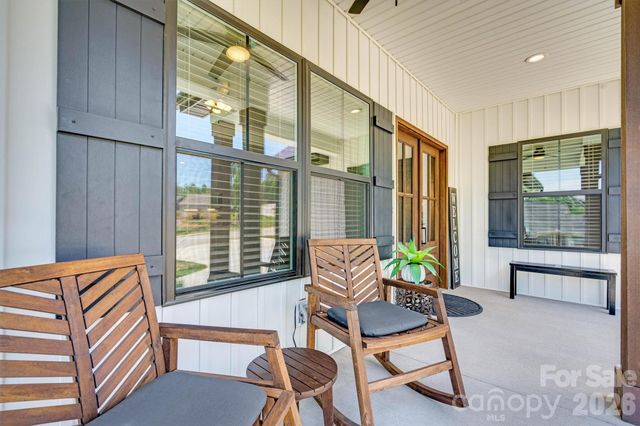 1203 Summerhill Street SW, Lenoir, NC 28645