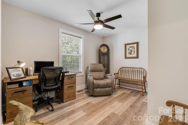 1203 Summerhill Street SW, Lenoir, NC 28645