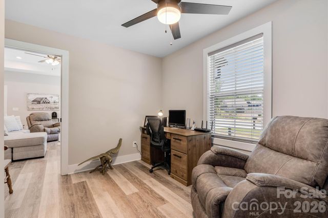 1203 Summerhill Street SW, Lenoir, NC 28645